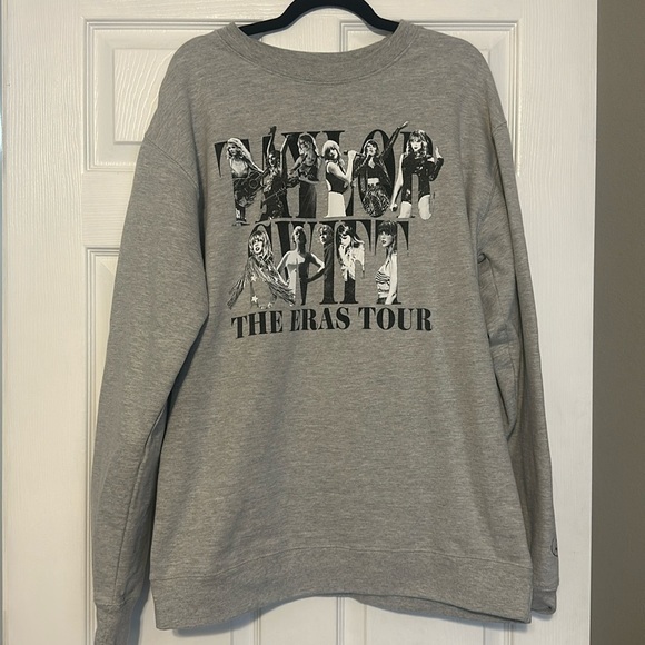 Taylor Swift The Eras Tour Gray Crewneck Sweatshirt NWOT Size XL - Picture 1 of 6